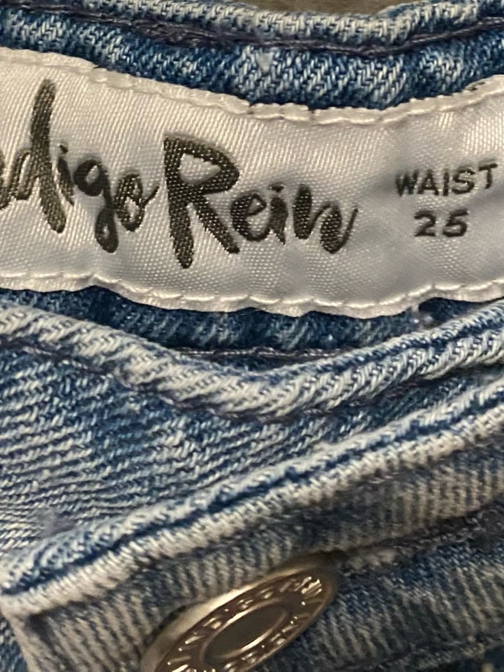 Indigo Rein Patchwork Denim Shorts High Rise Curvy Size 3 (W25) NWT - Picture 5 of 5